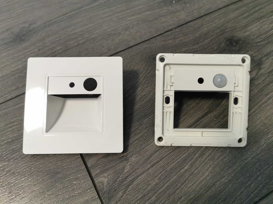 Lumini LED pentru scari sau perete, cu senzor de miscare (PIR)