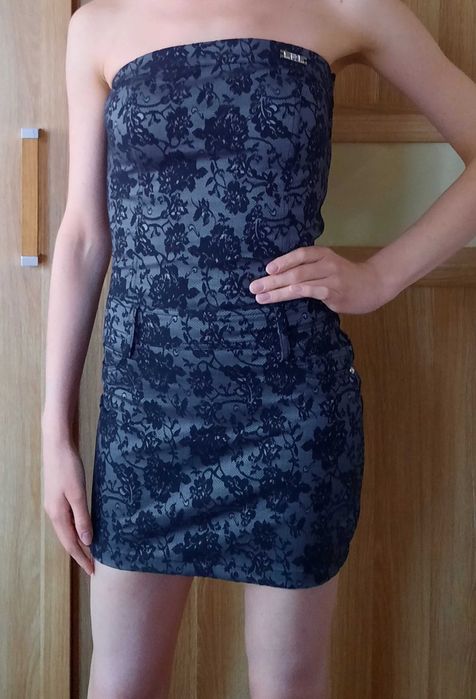 Платье черно-серое