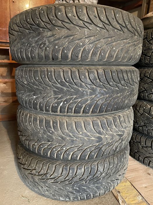 Комплект зимних шин R17