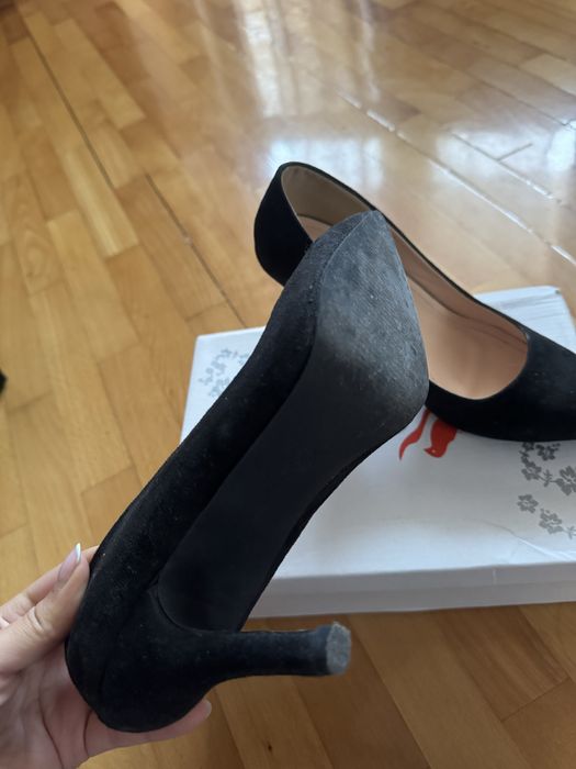 Черни токчета 38