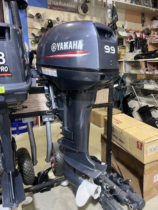 Лодочный мотор Yamaha 9.9 в отлично состоянии