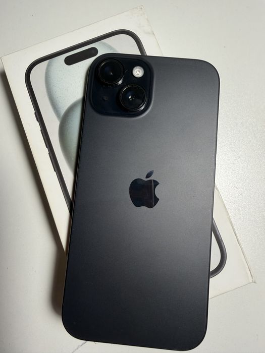 Продам iphone 15 128мб
