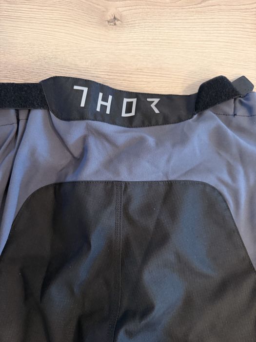 Pantaloni THOR Terrain OTB – Negru/Gri Pantaloni pentru ATV / Enduro / Motocross