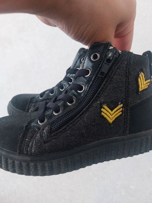 Ботинки для девочек