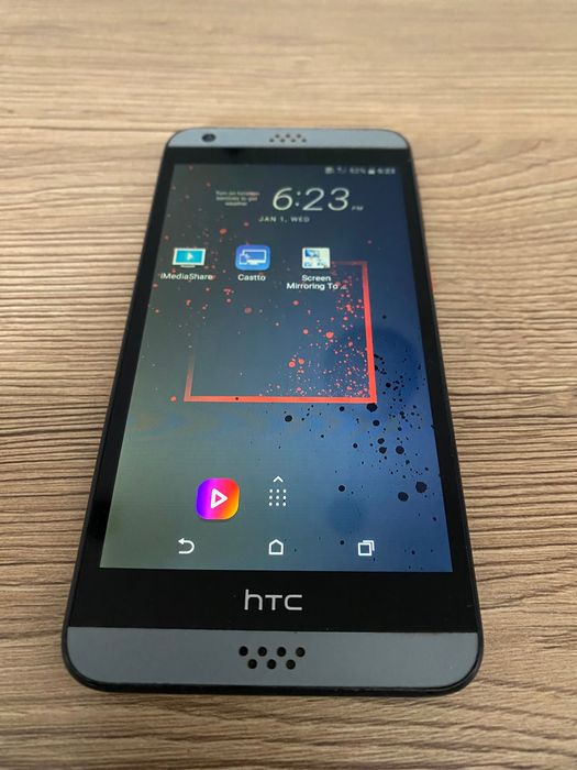 Продавам мобилен телефон HTC