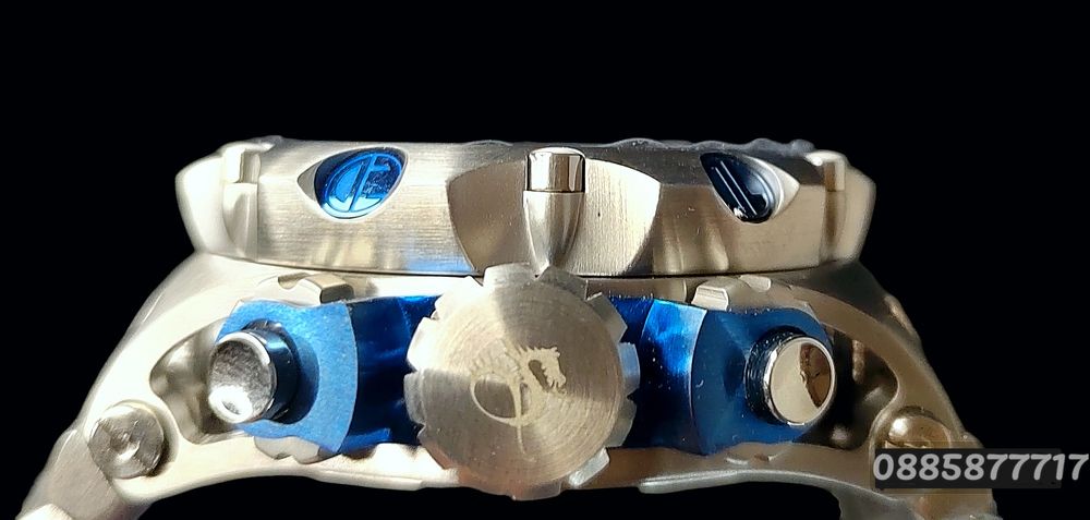 часовник INVICTA Venom Reserve 54 mm, Инвикта нов