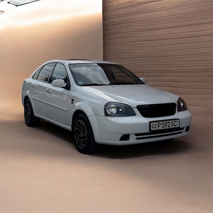 Chevrolet Lacetti 2009 1.8 srochna sotiladi
