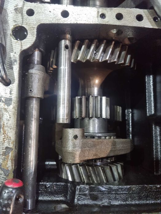 Reparatii tractoare si utilaje agricole