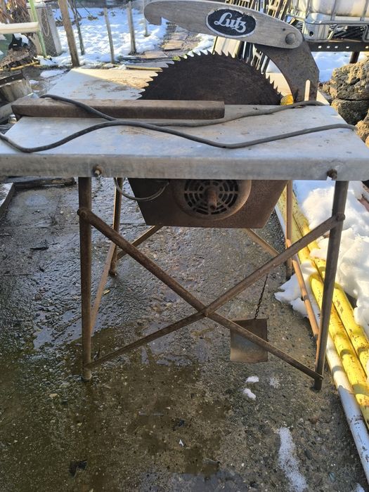 Циркуляр за дърва