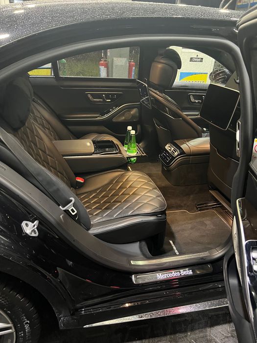 Long,Pachet AMG,Head-up,Garantie,Volan incalzit,punte viratoare,Burmester,Pano,Venti,Masaj,Tableta,Pachetul Chauffeur, Rear Tv,Alcantara,Chaise-Longue