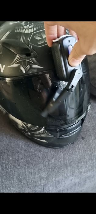 Чистачка за каска на мотор