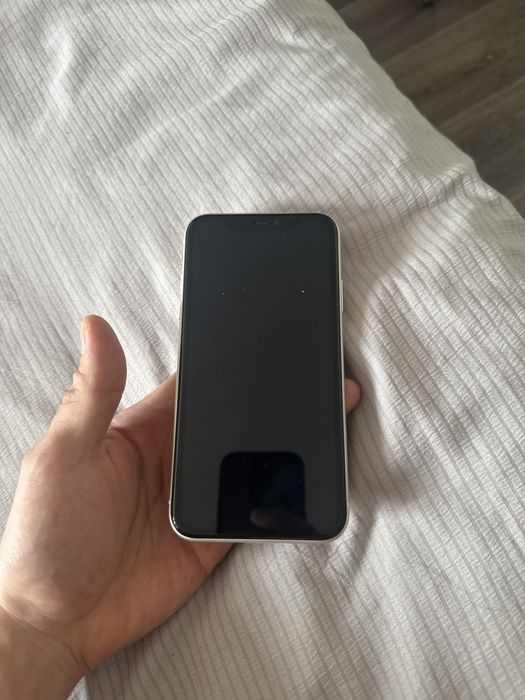 Iphone 11, на запчасти или целиком