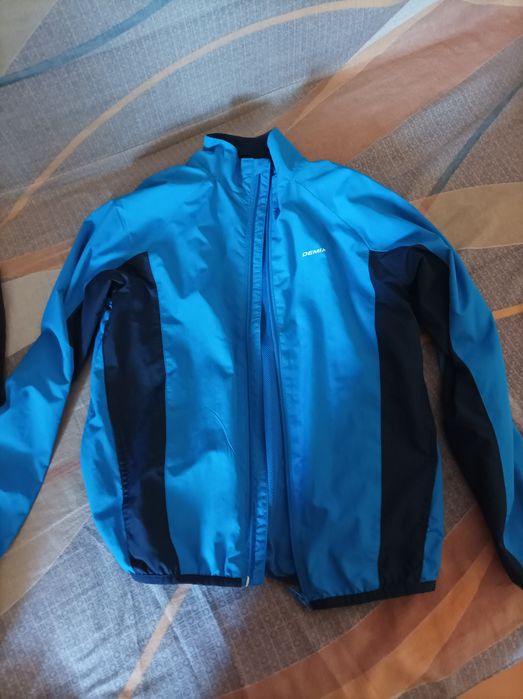 Продам ветровки в отличном состоянии