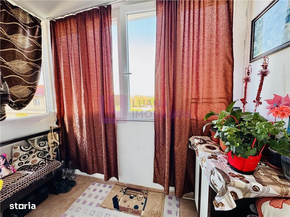 Apartament 2 camere de vanzare | Vasile Aaron | decomandat | pivnita |