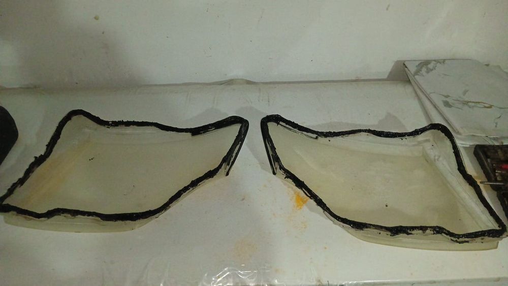 Стекло фары паджеро 4