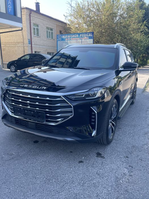 СРОЧНО, продается Jetour X70 plus 1.6 Turbo 2023 Продам за низкую цену
