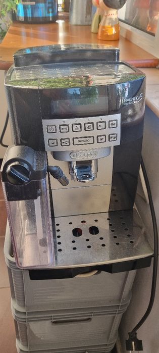 Espressor Delonghi