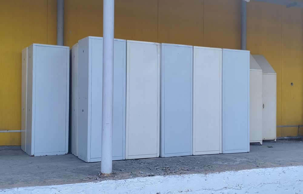 Шкаф металлический (для раздевалок)