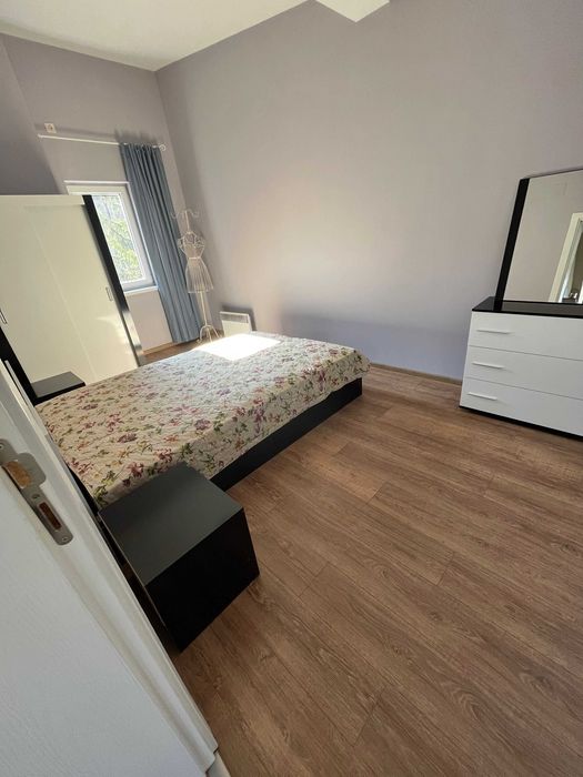 Дава се под наем Двустаен апартамент в София, Кръстова вада - 58 кв.м за 700 € - Снимка #1