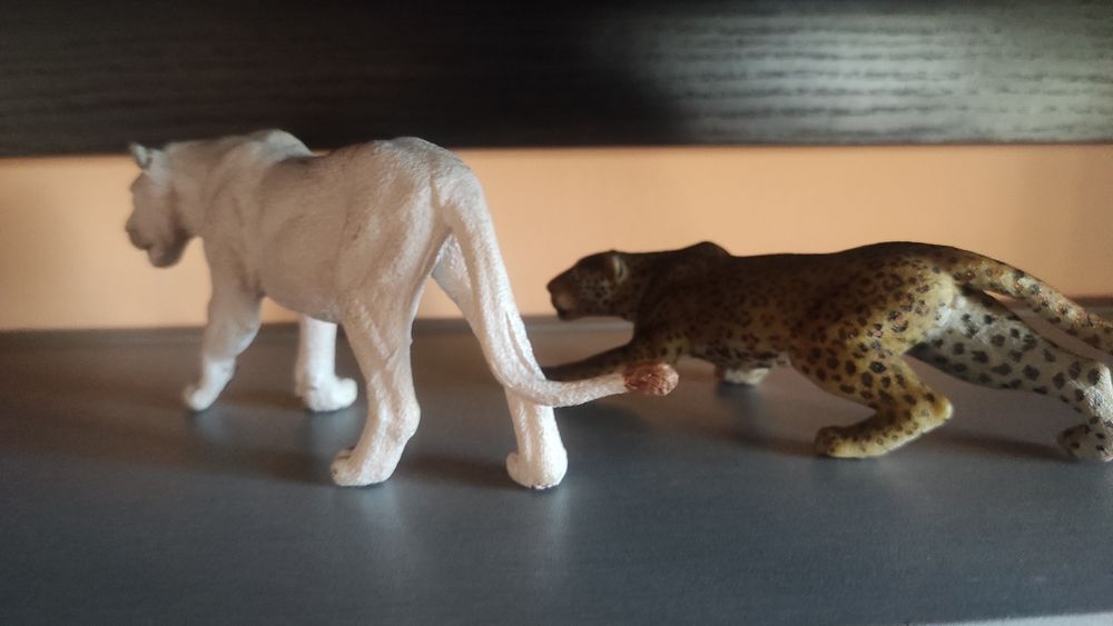 Фигурки Schleich и Papo