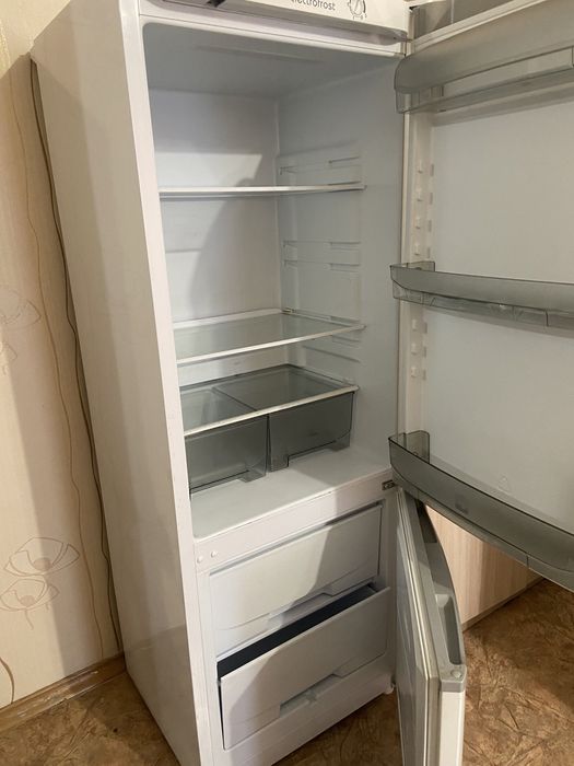 Холодильник Electrofrost