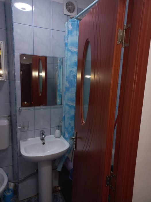Inchiriez  apartament 2 camere Ploiesti