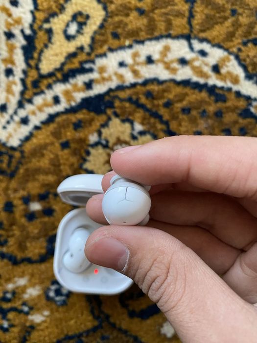 Продам наушники беспроводные