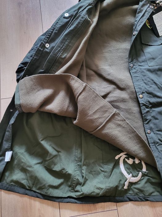 Мъжка парка с нашивки