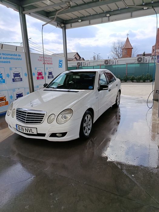Mercedes E-Class W211 2008 – Automată – CNG foarte economic
