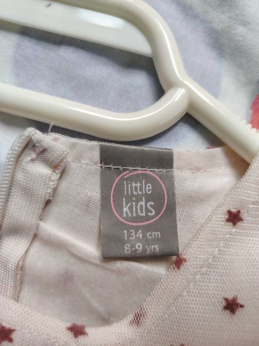 Rochita fetite Little kids , marime 134 cm, stare excelenta, noua.