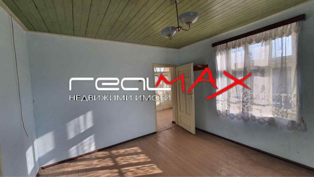 Продава къща в с. Розово, общ. Казанлък