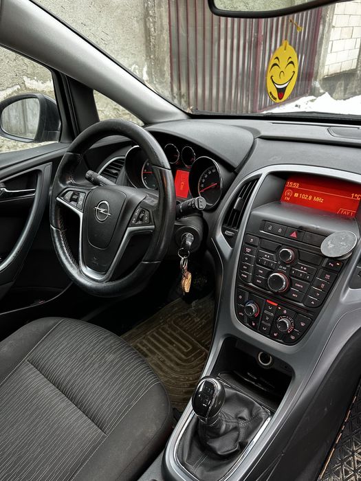 Opel astra j 2012 1.4