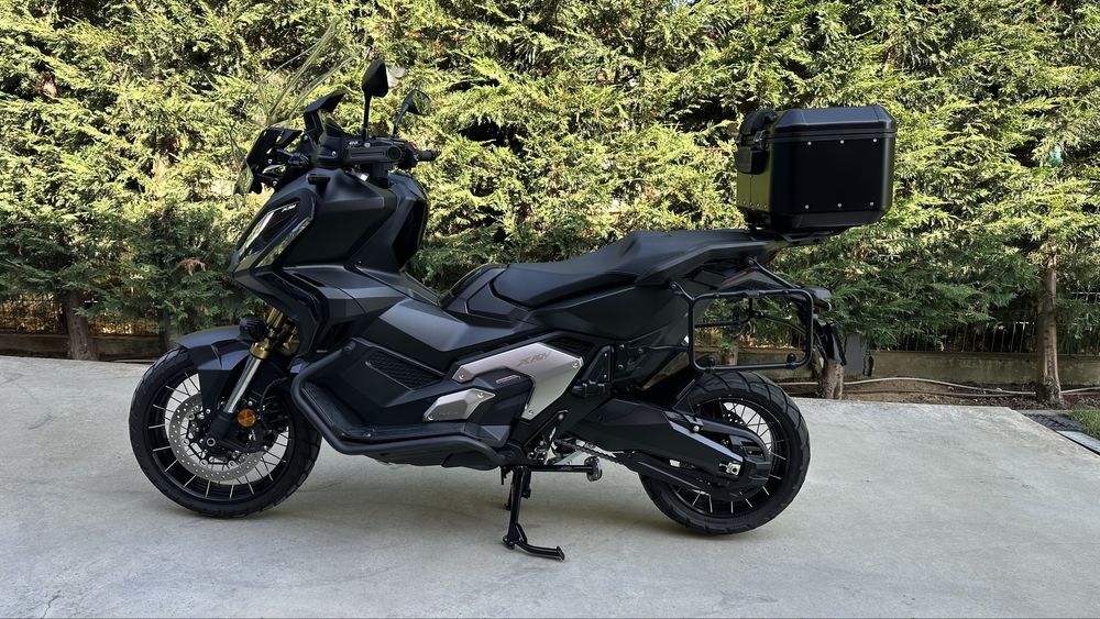 Vând Honda X-ADV 750 (2024) – 7863 km, Stare ca nouă.  Revizie Aprilie 2026