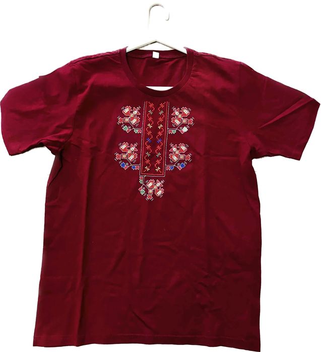 Бродирана тениска