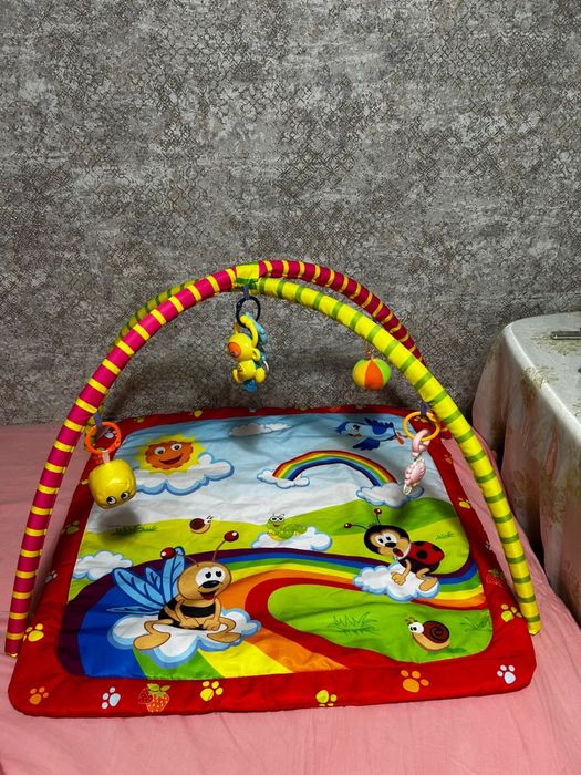 Кровать     Продам детскую кроватку