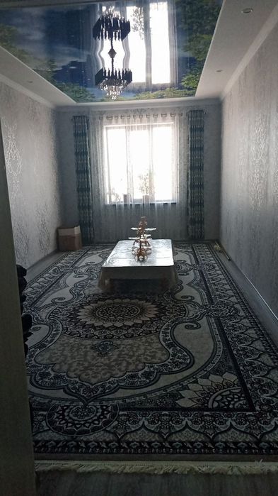 Навастройка дом сотилади
5- этаж
3 хонали 
Уйдаги хамма