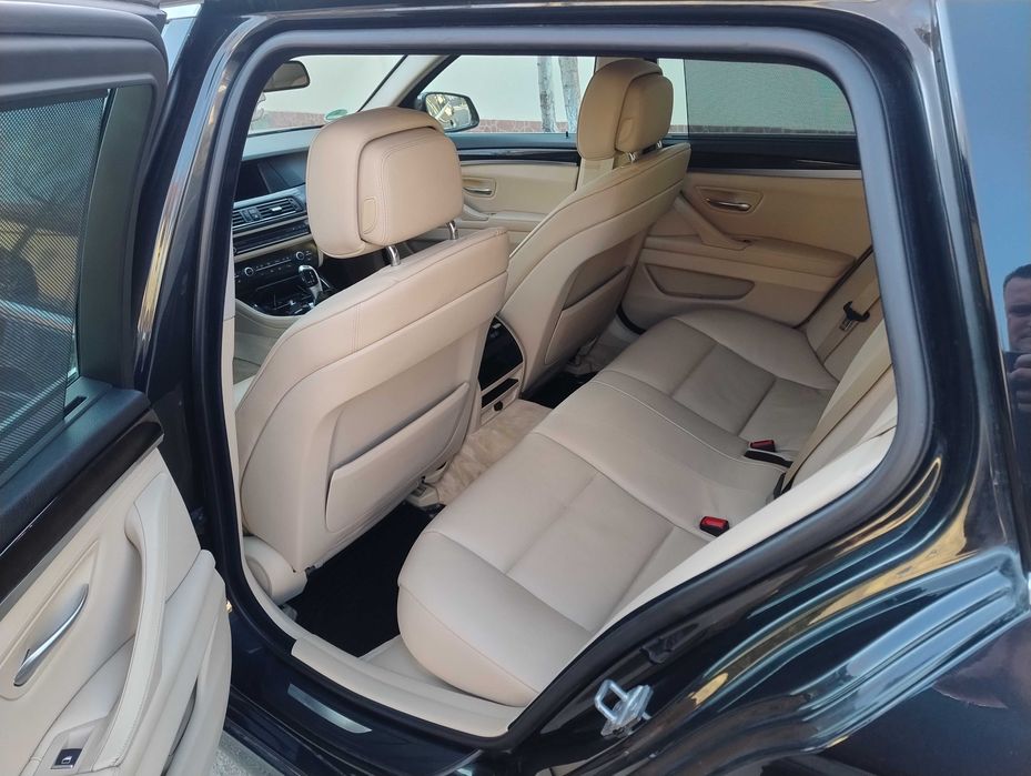 Bmw 520D 184cp  2012 Soft close Automat Piele Senori parcare