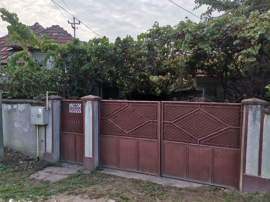 Casa cu grădină  pe 2000 mp în SEBES