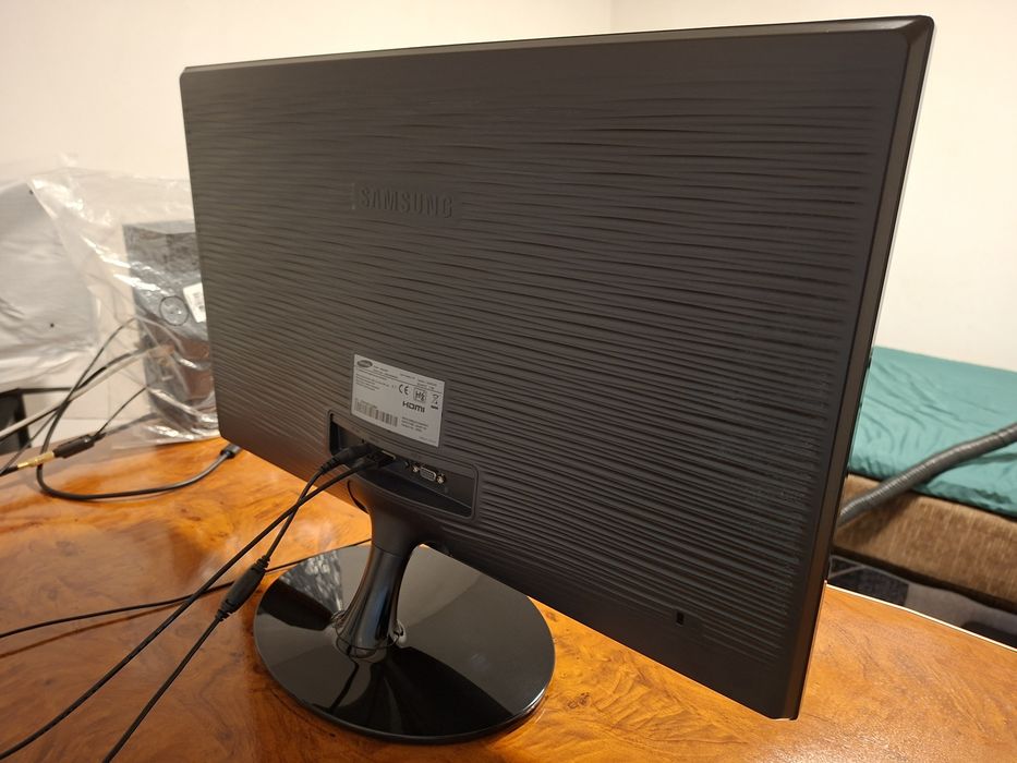 Monitor Samsung 24 inch full hd