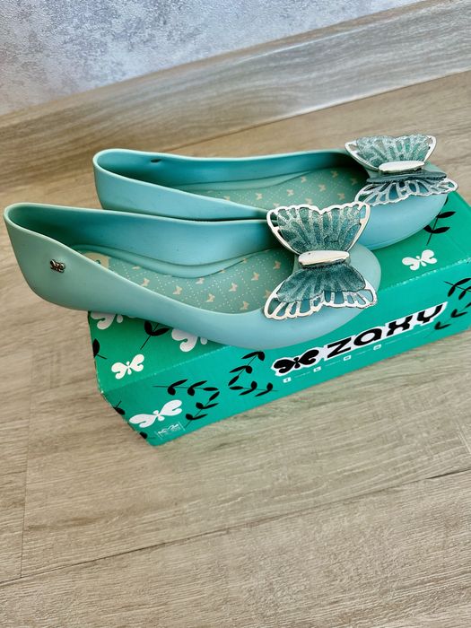 Туфельки на девочку фирмы ZAXY