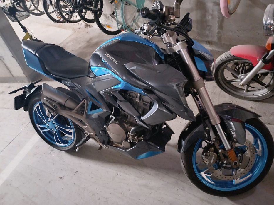 Motocicleta Zontes R1