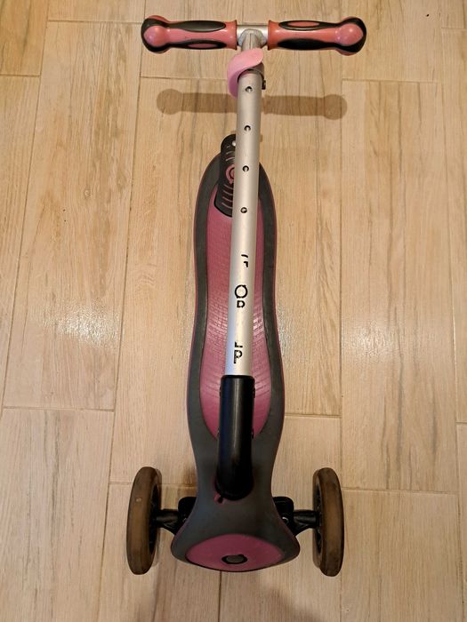 Тротинетка със светещи гуми Glober за момиче,сгъваема