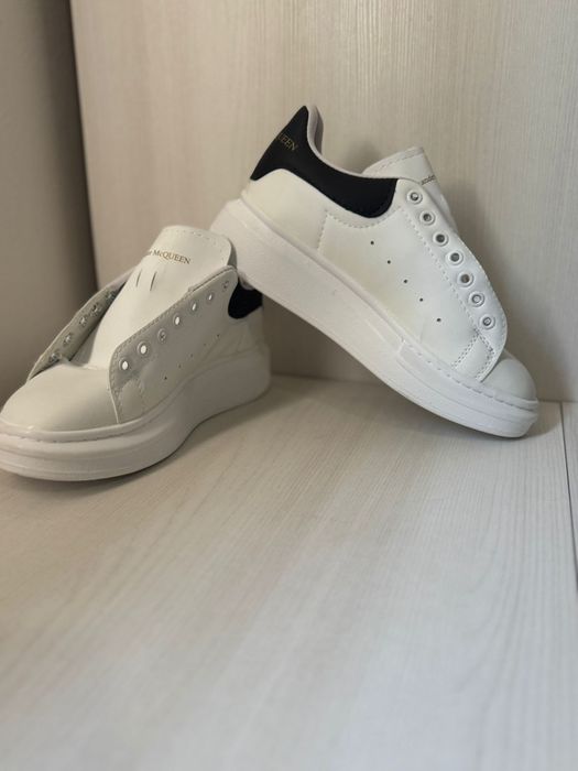 Tenesi bărbătești