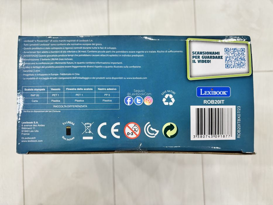 Lexibook Robot vorbitor Powerman Junior italiană