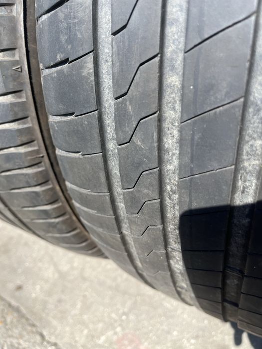 2 бр. летни гуми 255/40/19 Firestone DOT 5021 4 mm