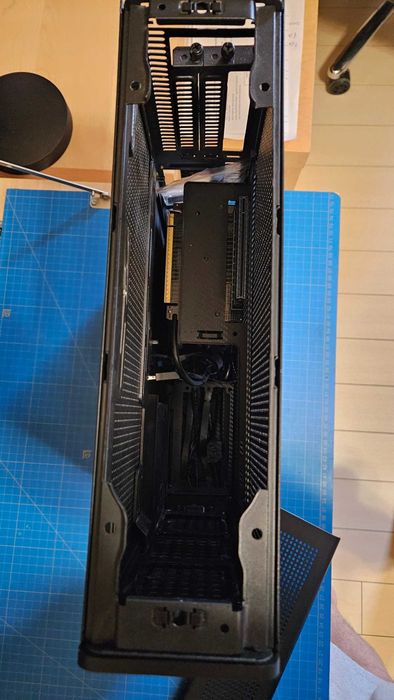Vand carcasa pc Fractal Ridge black