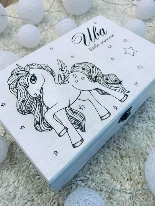 Дървена кутия за съкровища