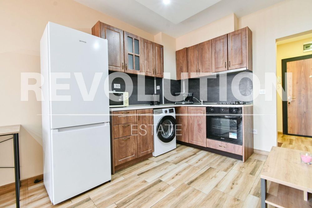 Дава се под наем Едностаен апартамент в София, Малинова долина - 45 кв.м за 550 € - Снимка #2