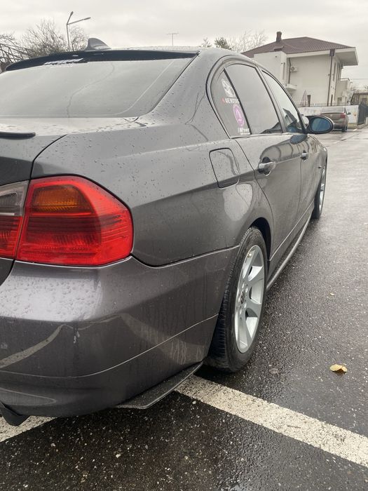 Vand bmw e 90 an 2006 propietar