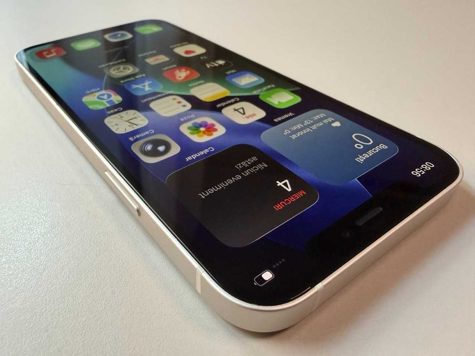  Apple / iPhone 12 64 Gb / White / 100% Acumulatorul